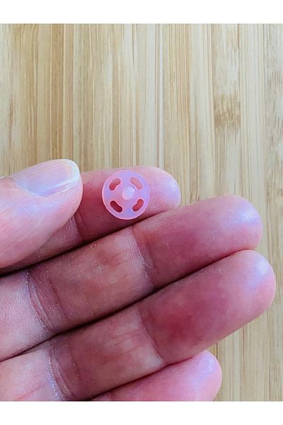Kartopu Stand-Up Plastic Snap Fastener 1cm (10mm) Pack of 10 (10 Pairs). Color: Pink.