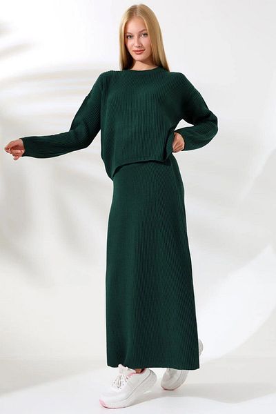 bacc Green Women's Knitwear Set with Crew Neck Sweater and Skirt - Bces- 241001