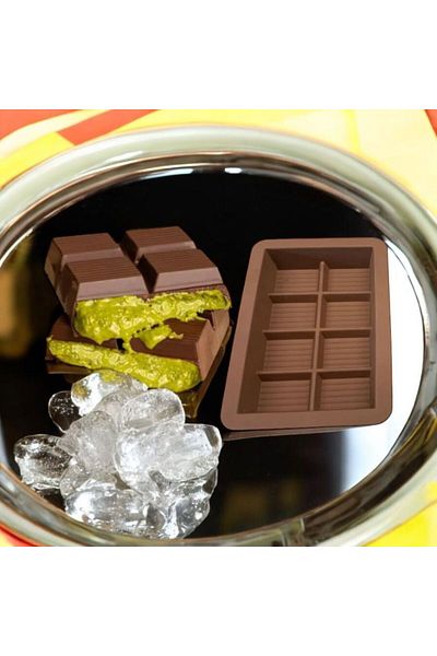 HOLLYHOME Silicone Dubai Chocolate Mold 8 Compartments 9X14Cm 1 Piece