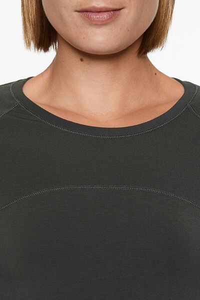 Oysho Performance base layers soft T-Shirt