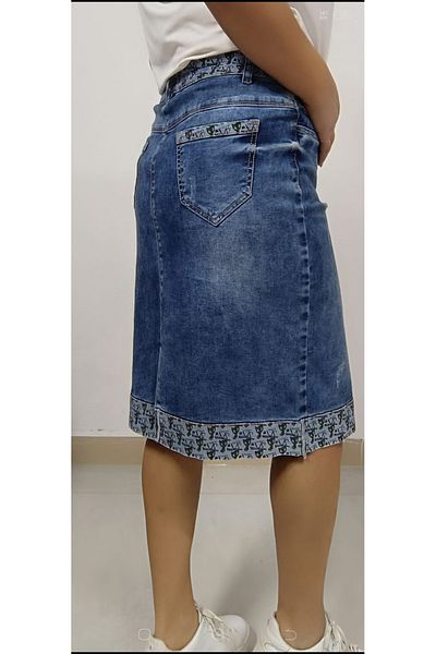AKŞEN GİYİM Large Size Women's Stoned Washed Embroidery Detailed 100% Denim Fabric Jeans Short Skirt