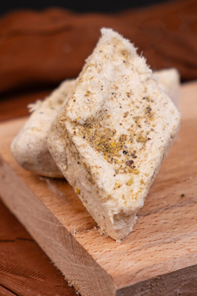 Leblebi Çarşısı Antep Fıstıklı Saray Helvası 300gr – Geleneksel Tatlı Keyfi