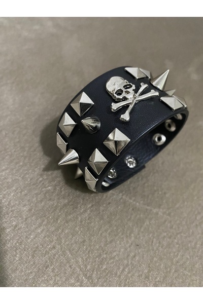 Aksabeltchokers 4.cm kuru kafa çivili piramitli metalci Bileklik