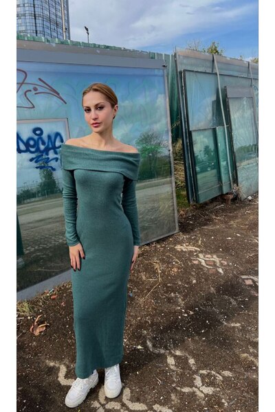 Belle Perre Rochie camisole cu mânecă lungă cu guler Madonna