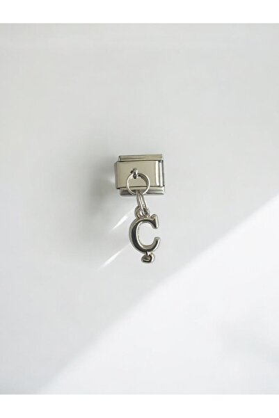 Bluw Jewelry حرف متدلي سحر C
