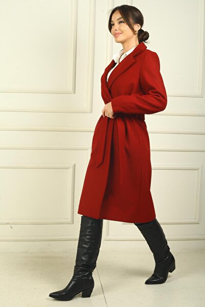 By Saygı Παλτό Εισαγόμενο Stash σε ίσιο κόψιμο με πλαϊνές τσέπες, φόδρα εσωτερικά, ζωσμένη μέση και πέτα