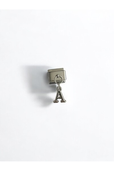 Bluw Jewelry حرف متدلي سحر A