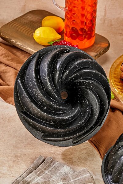 Ahinur Mutfak Döküm Rüzgar Gülü Kek Kalıbı Siyah 26 CM