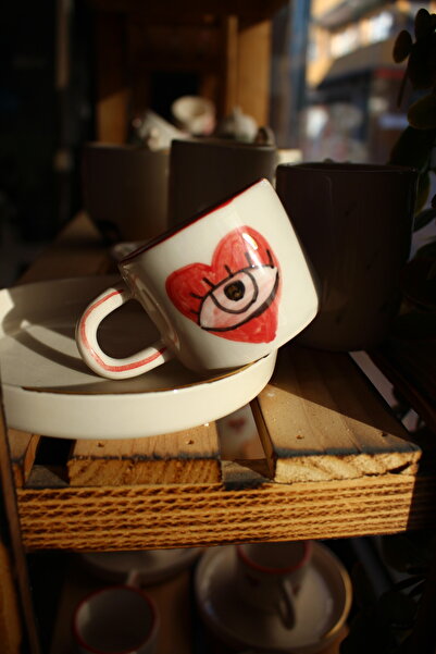 TREND minik lırmızı kalpli , gözlü fincan, Türk kahvesi fincan