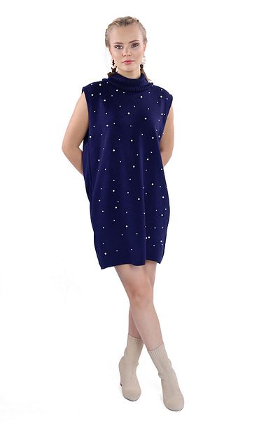Rays 24202 Rochie cu guler rotit Laci cu detalii perle