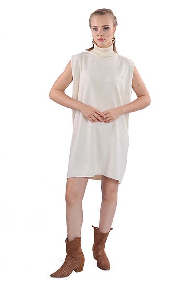 Rays 24202 Rochie cu guler rotit culoare piatra cu detalii perle