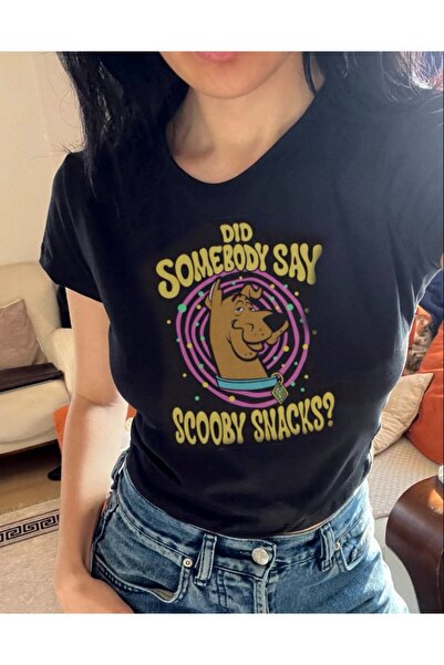 MAYDAY CULTURE تي شيرت أسود سكوبي دو بيبي موديل قصير من الليكرا الضيق