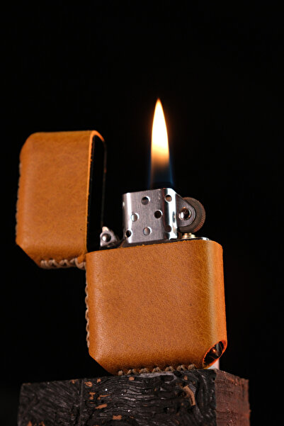 vagave Kişiye Özel Benzinli Çakmak Hakiki Deri Kılıflı El Yapımı Tarzı Çakmak...