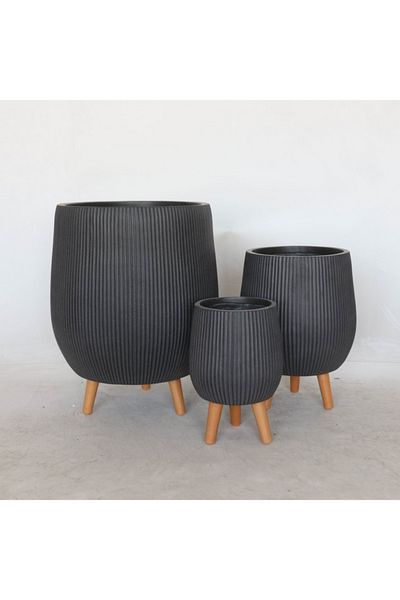 Geno Fiber Clay Flower Pot Set with Wooden Leg