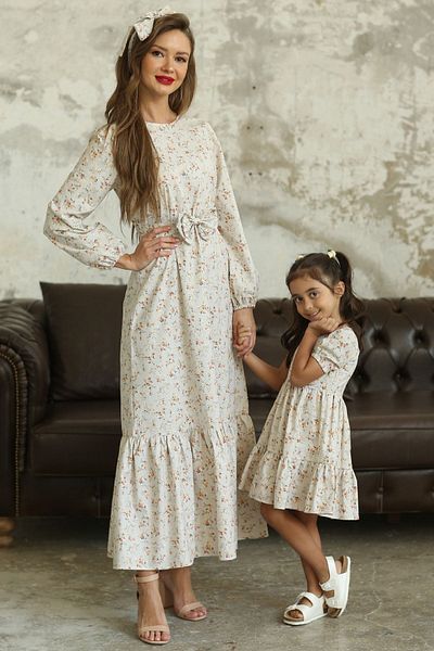 KÜÇÜĞÜM BUTİK نمط كريمي حجاب صغير مزين بالزهور مزيج الأم والابنة (فقط للبيع)