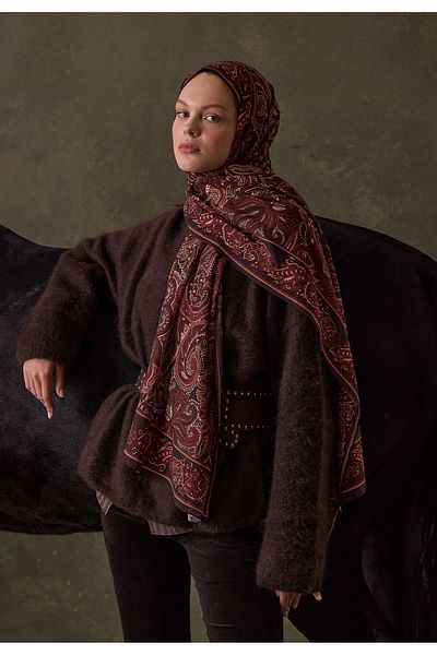 Fresh Burgundy Dark Vintage Patterned Shawl