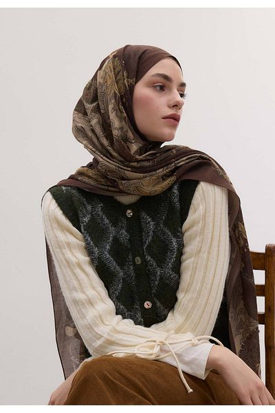 Fresh Daria Patterned Chocolate Shawl