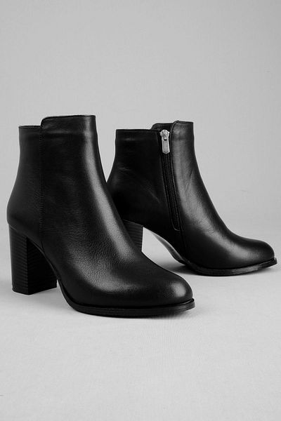 Lal Shoes & Bags Cizme cu toc pentru femei Owen din piele naturală-negru