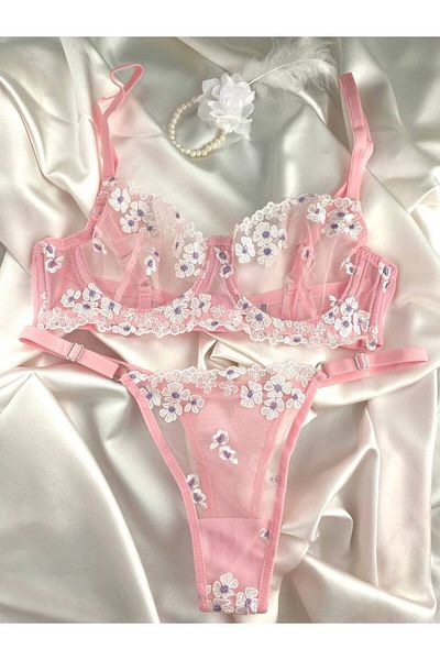 Noche De Luz Dream Women's Underwire Lace Lingerie Set
