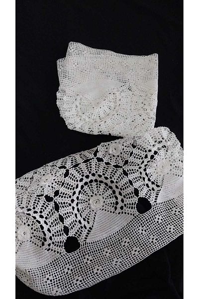 Papatyam 2 Hand Knitted Lace Pillows - Vintage Floş Ip