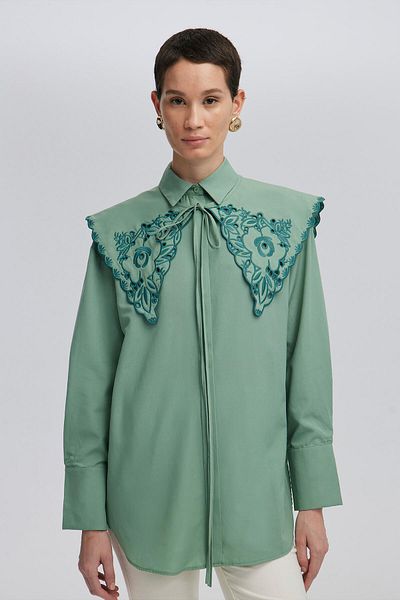 Touché Privé Wide Collar Embroidered Shirt