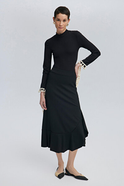 Touché Privé Skirt with Asymmetric Design and Elastic Waist