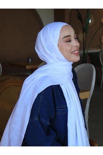 Modakaşmir شال حريري من سلسلة الجاكار بنمط الأزهار