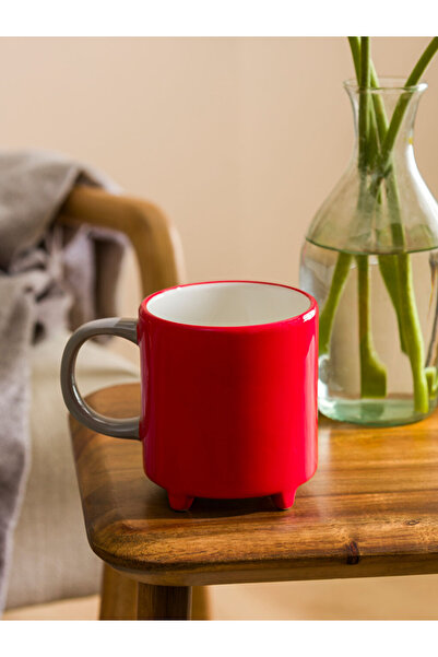 LC Waikiki Tasarımlarıyla  Özgün Sevimli Seramik Kupalar