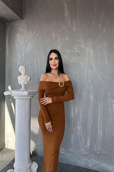 LİLA İSTANBUL Рокля от плетена материя със специален дизайн и катарама от Мадона