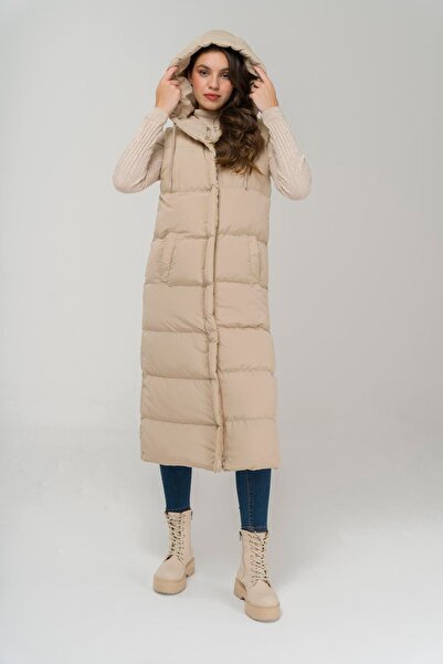 Olcay Dlouhá péřová vesta s kapucí a zapínáním na zip TAŞ 8224