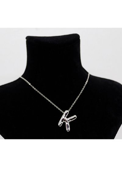 EUROMODA Simple Chain Letter Necklace with Letter Design