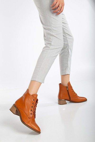 ANALİN SHOES Γυναικείες μπότες με λεπτομέρεια με κορδόνια με γνήσιο δέρμα με μεταλλική πόρπη - Tan