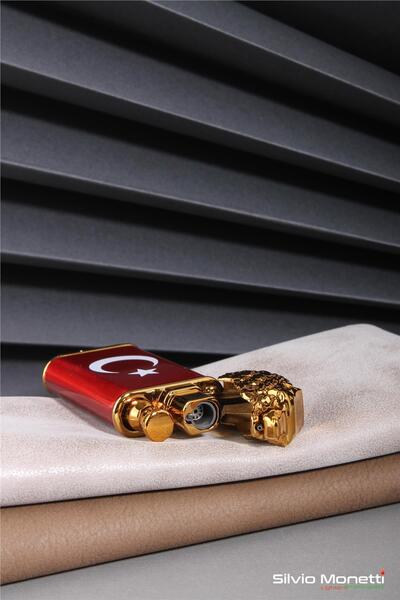 Silvio Monetti Kırmızı Türk Bayrağı Ve Kurt Model Gazlı Çakmak 24csm801dmr02