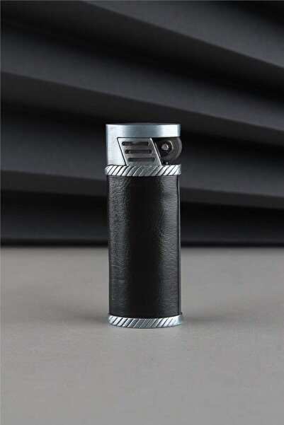 Silvio Monetti Suni Deri Kaplama Özel Tasarım Kapaklı Güçlü Torch Siyah Gazlı Çakmak Caksm026t