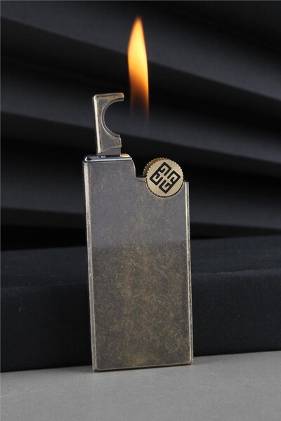 Silvio Monetti Özel Tasarım Kapaklı Alevli Bronz Eskitme Gazlı Çakmak Caksm043t