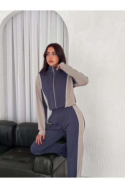 Gugus AYSHO Model Women Trend Σετ αθλητικής φόρμας - όρθιος γιακάς, φερμουάρ, φαρδιά πόδια και λεπτομέρεια με ρίγες