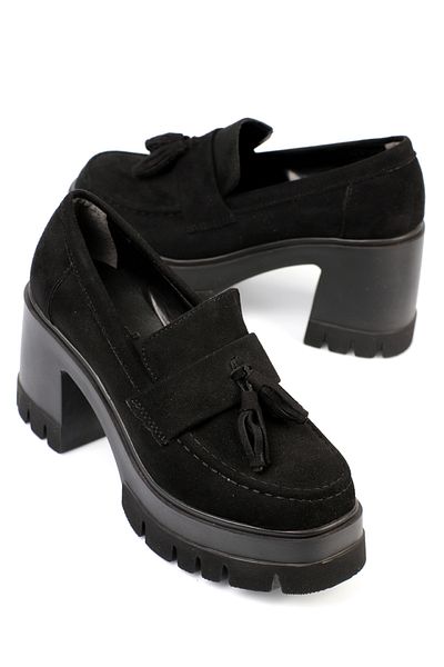 Capone Outfitters Damen-Loafer mit mittelhohem, rundem Zehenbereich und Quasten