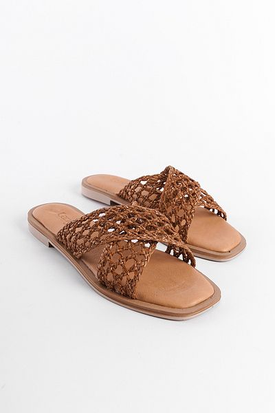 Capone Outfitters Dámské pantofle na plochém podpatku z pravé kůže ze slámové síťoviny