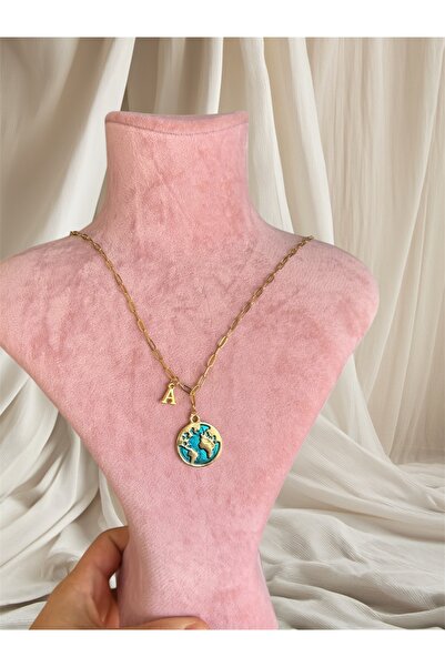 derokas قلادة من الفولاذ بحروف - إنها عالم عالمي