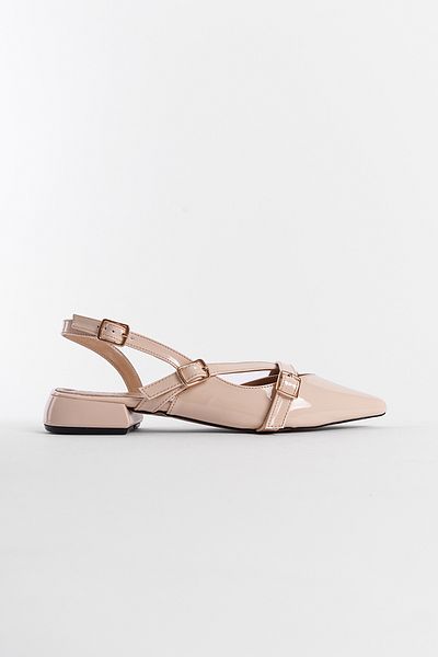Capone Outfitters Dicke Damenschuhe mit kurzem Absatz und Schnalle – offenes Design