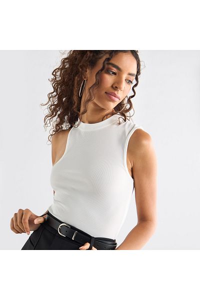 FAV Ribbed Sleeveless Top with Crew Neck