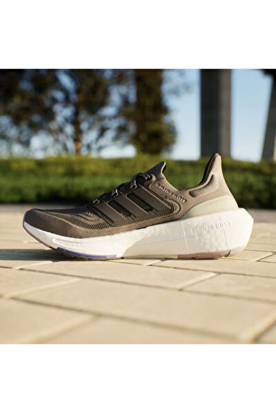 adidas Ultraboost Light - Lightweight Sneakers