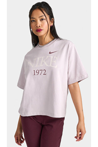 Nike Sportswear Classics Boxy Square Cut Short-Sleeve Kadın.Tişört stilim spor