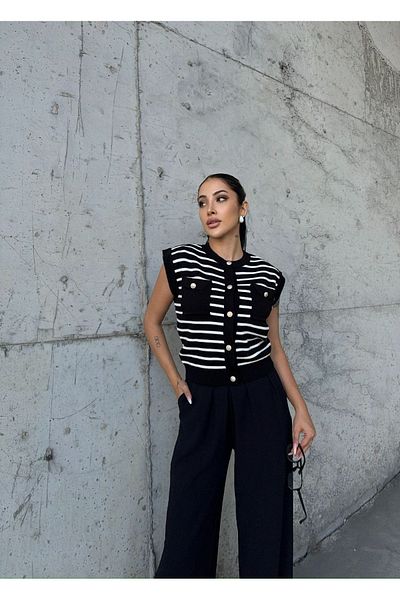 sportiness Striped Pocket Buttoned Knitwear Vest