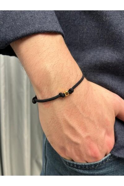 Valore Gold - Altın Küp Aksesuarlı Siyah Ip Erkek Bileklik