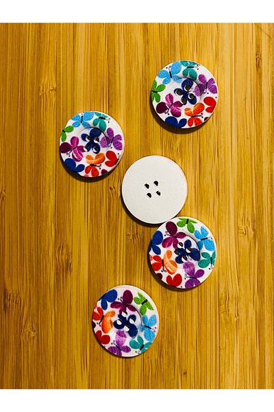 Kartopu Flower Pattern Painted Decorative Wooden Button 25 Mm. Pack of 5.