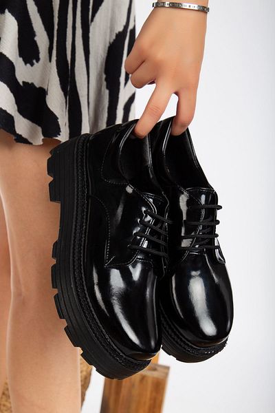 Hayalimdeki Ayakkabı Pantofi casual eleganti de damă din piele lacuită neagră cu detaliu de dantelă occidentală