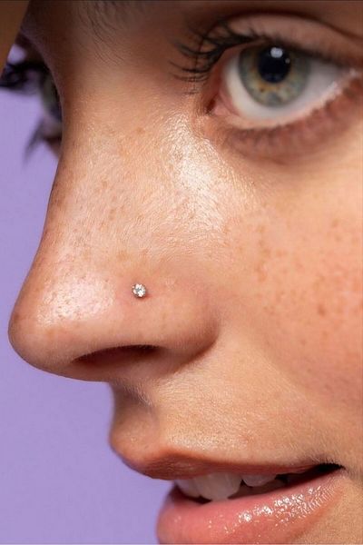 Skin colour nose stud online