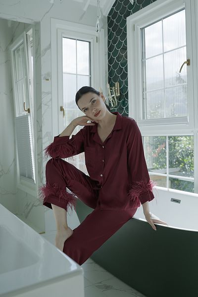 Mita Concept Claret Red Camel Bird Feathered Satin Women's Pyjamas Set