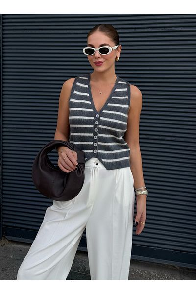 Laluvia Smoked-Cream Pearl Buttoned Two-Color Vest